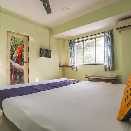 Spot On 10470 Hollywood Joka Hotel Bhasa Bagian luar foto