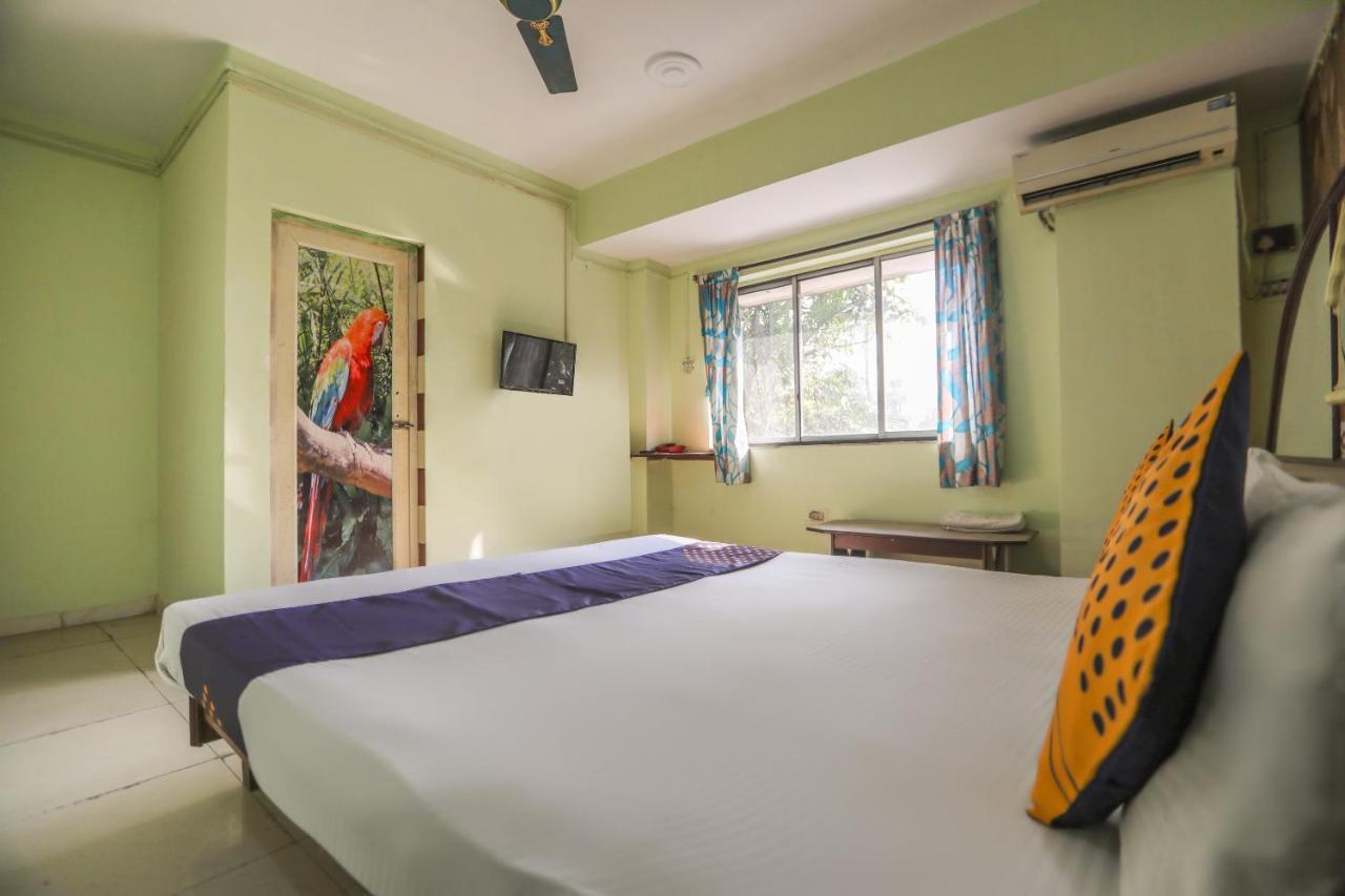 Spot On 10470 Hollywood Joka Hotel Bhasa Bagian luar foto