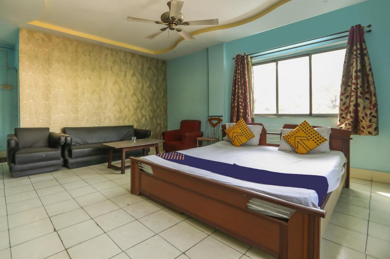 Spot On 10470 Hollywood Joka Hotel Bhasa Bagian luar foto