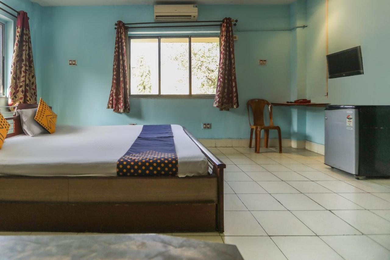 Spot On 10470 Hollywood Joka Hotel Bhasa Bagian luar foto
