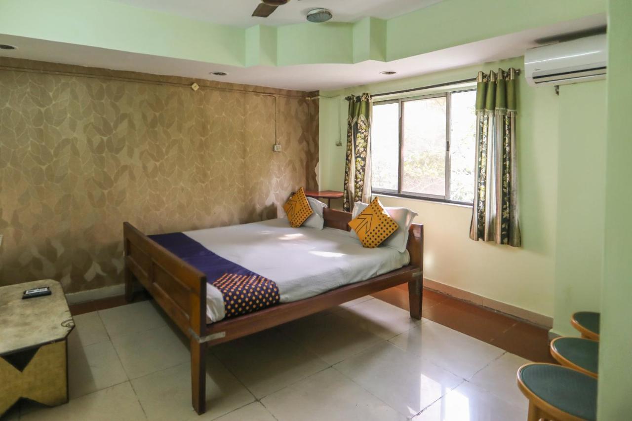 Spot On 10470 Hollywood Joka Hotel Bhasa Bagian luar foto