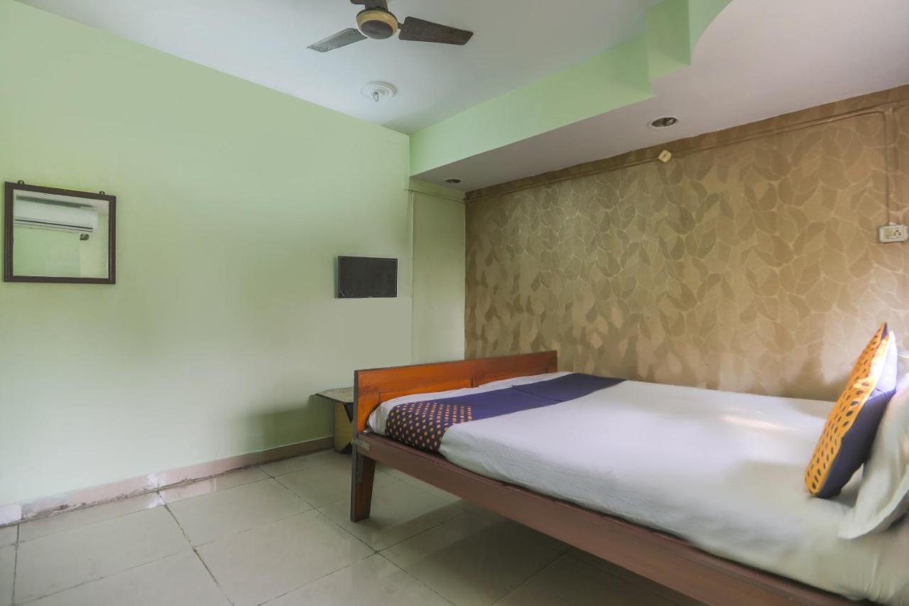 Spot On 10470 Hollywood Joka Hotel Bhasa Bagian luar foto