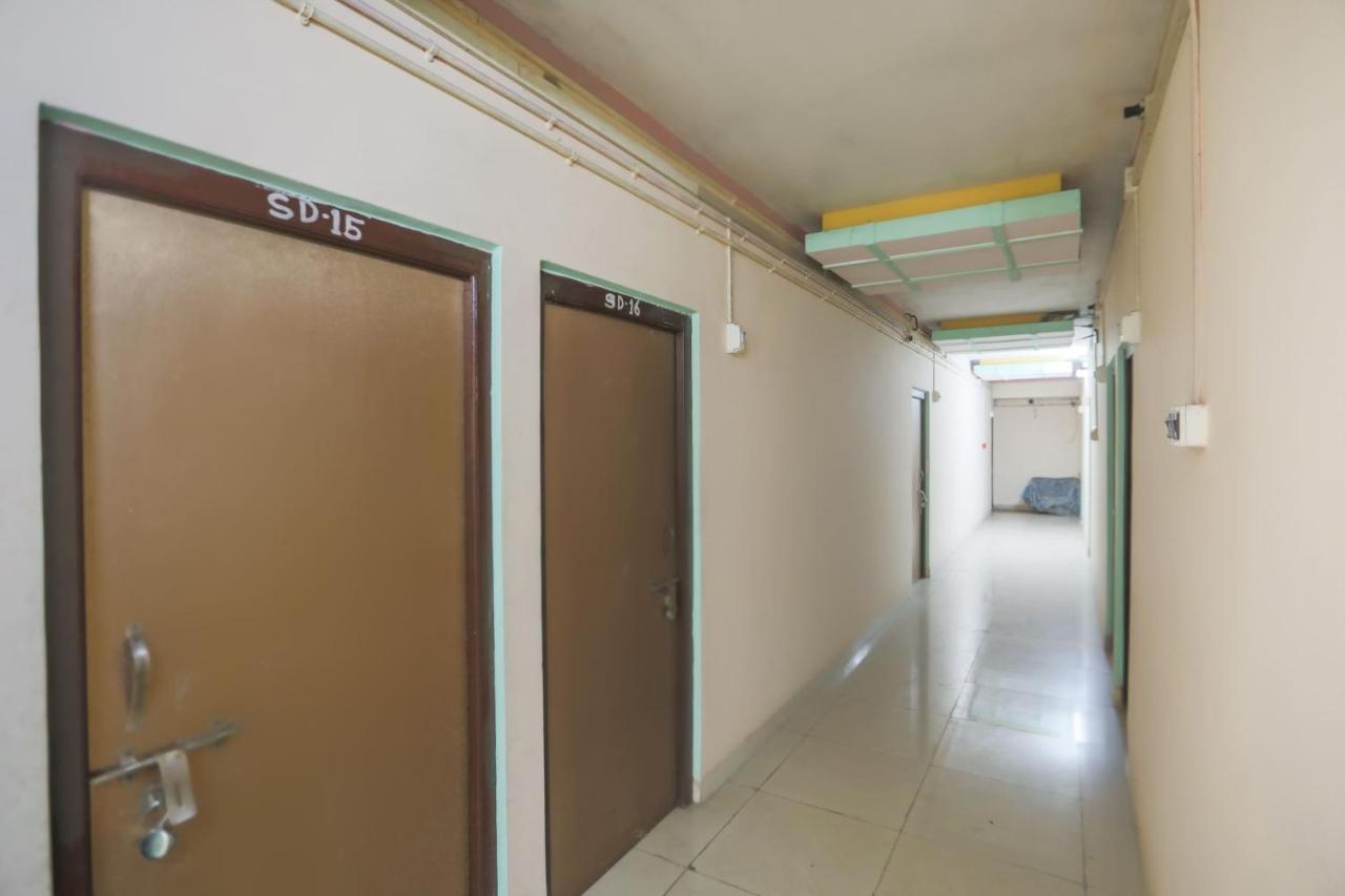Spot On 10470 Hollywood Joka Hotel Bhasa Bagian luar foto